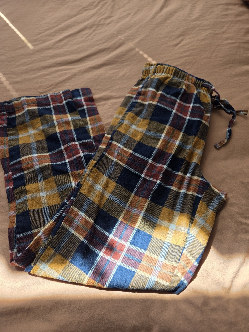 Source Unknown Men's Plaid Joggers - Navy & Mustard